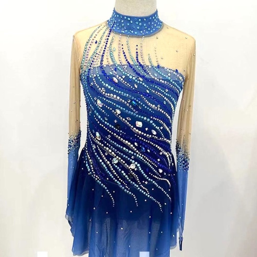 - New Figure Skating Dress Size 10 (5~8T)